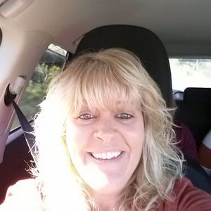 Meet your Posher, Connie